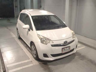 TOYOTA RACTIS 2012