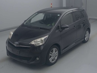 TOYOTA RACTIS 2014