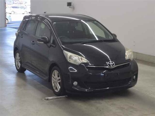 TOYOTA RACTIS 2013