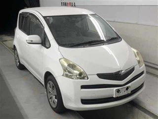 TOYOTA RACTIS 2010