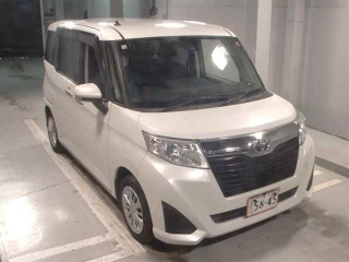 TOYOTA ROOMY 2016