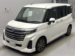 TOYOTA ROOMY 2024