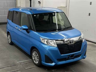 TOYOTA ROOMY 2016