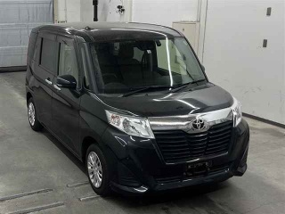 TOYOTA ROOMY 2020