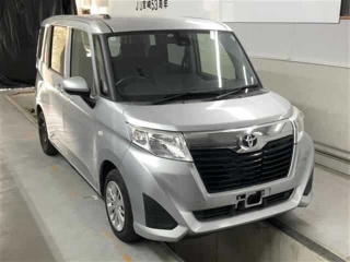 TOYOTA ROOMY 2018