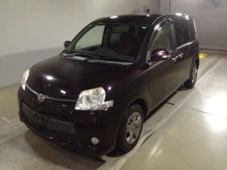 TOYOTA SIENTA 2013