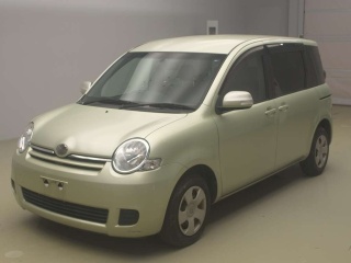 TOYOTA SIENTA 2010