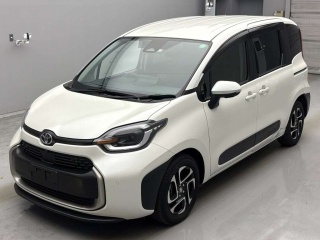 TOYOTA SIENTA 2022