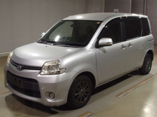 TOYOTA SIENTA 2015