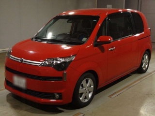 TOYOTA SPADE 2017
