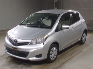 TOYOTA VITZ 2012
