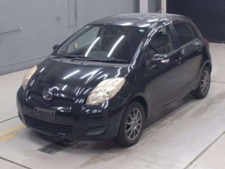 TOYOTA VITZ 2010