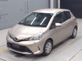 TOYOTA VITZ 2015
