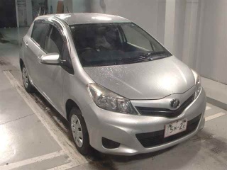 TOYOTA VITZ 2014
