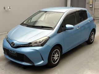 TOYOTA VITZ 2016