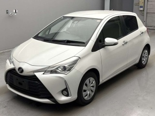 TOYOTA VITZ 2019