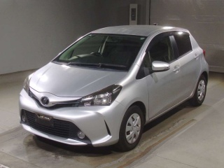 TOYOTA VITZ 2015