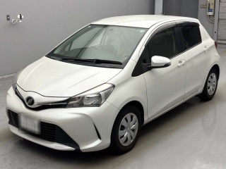 TOYOTA VITZ 2015