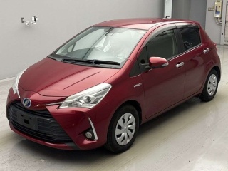 TOYOTA VITZ 2019