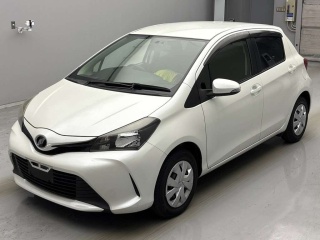 TOYOTA VITZ 2015
