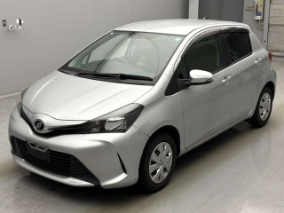TOYOTA VITZ 2016