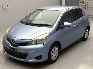 TOYOTA VITZ 2011