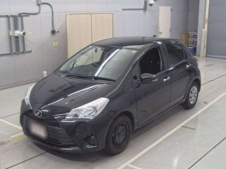 TOYOTA VITZ 2018