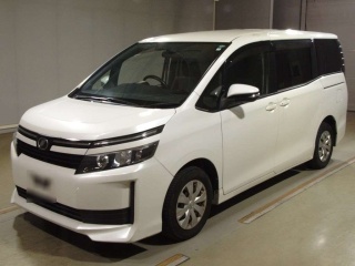 TOYOTA VOXY 2015