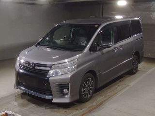 TOYOTA VOXY 2015