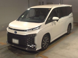TOYOTA VOXY 2024