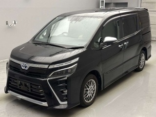TOYOTA VOXY 2020