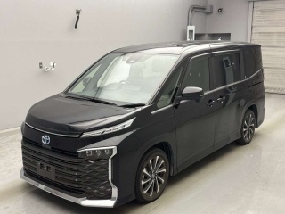 TOYOTA VOXY 2022