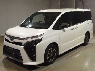 TOYOTA VOXY 2018
