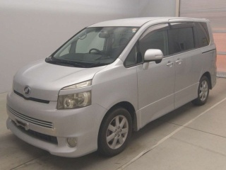 TOYOTA VOXY 2008