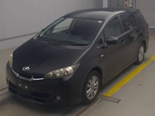 TOYOTA WISH 2010