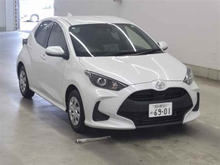 TOYOTA YARIS 2024