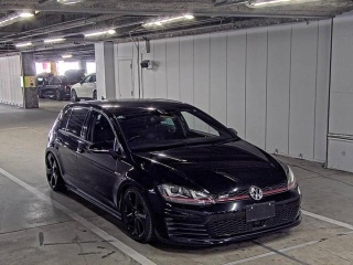 VOLKSWAGEN GOLF 2015