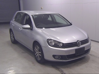 VOLKSWAGEN GOLF 2010