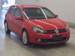 VOLKSWAGEN GOLF 2010