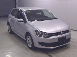 VOLKSWAGEN POLO 2011