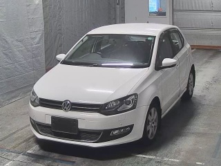 VOLKSWAGEN POLO 2010