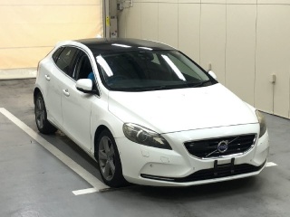 VOLVO V40 2013