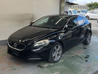 VOLVO V40 2013