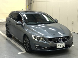 VOLVO V60 2016